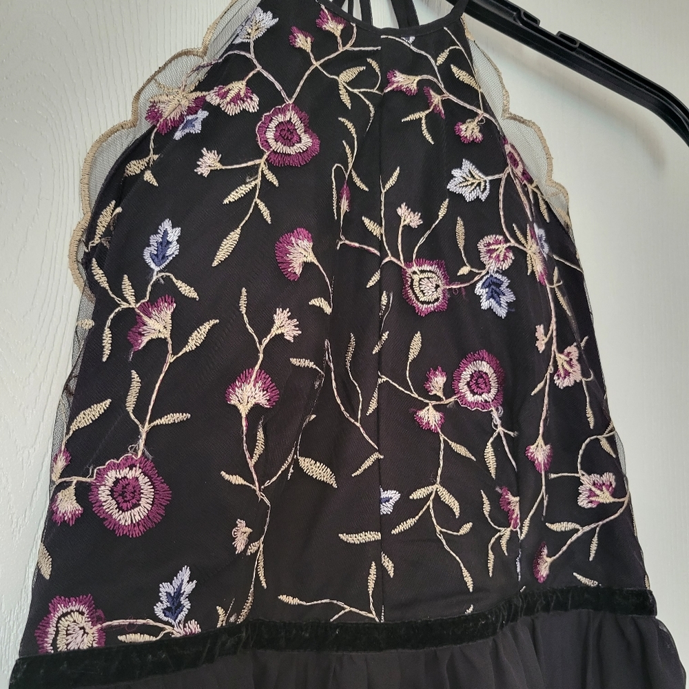 Francesca's floral halter dress - Picture 8 of 11